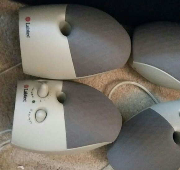 Lab tech 4 speakers - Picture 2 of 2